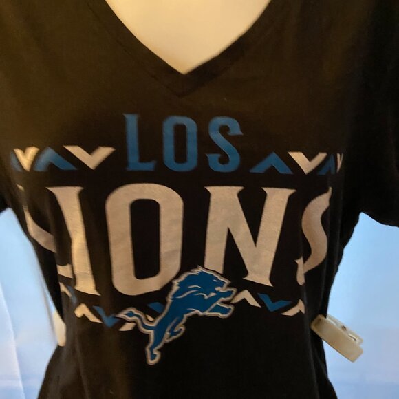 Detroit Lions NFL Womens Large ARRIBA LOS LIONS V-NECK T-SHIRT - Picture 2 of 3